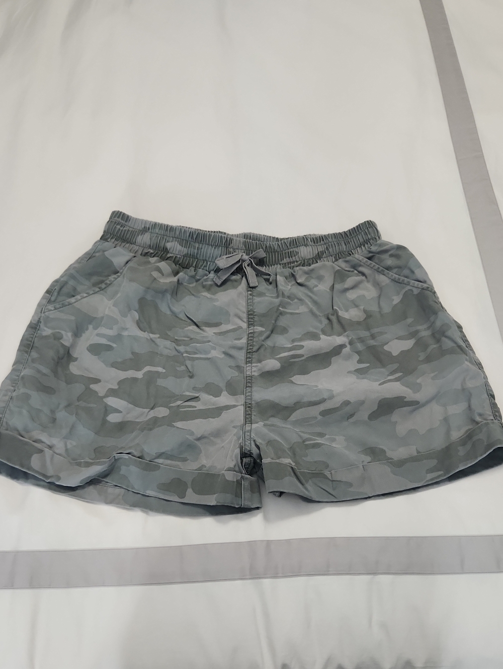 Universal Thread Women's Camo Elastic Waist Shorts
